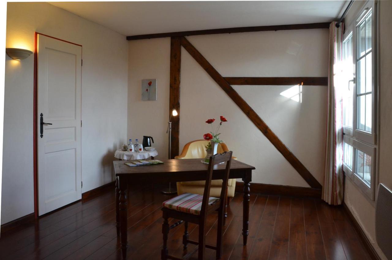 Le Clos Des Pommes Bioncourt Exterior photo